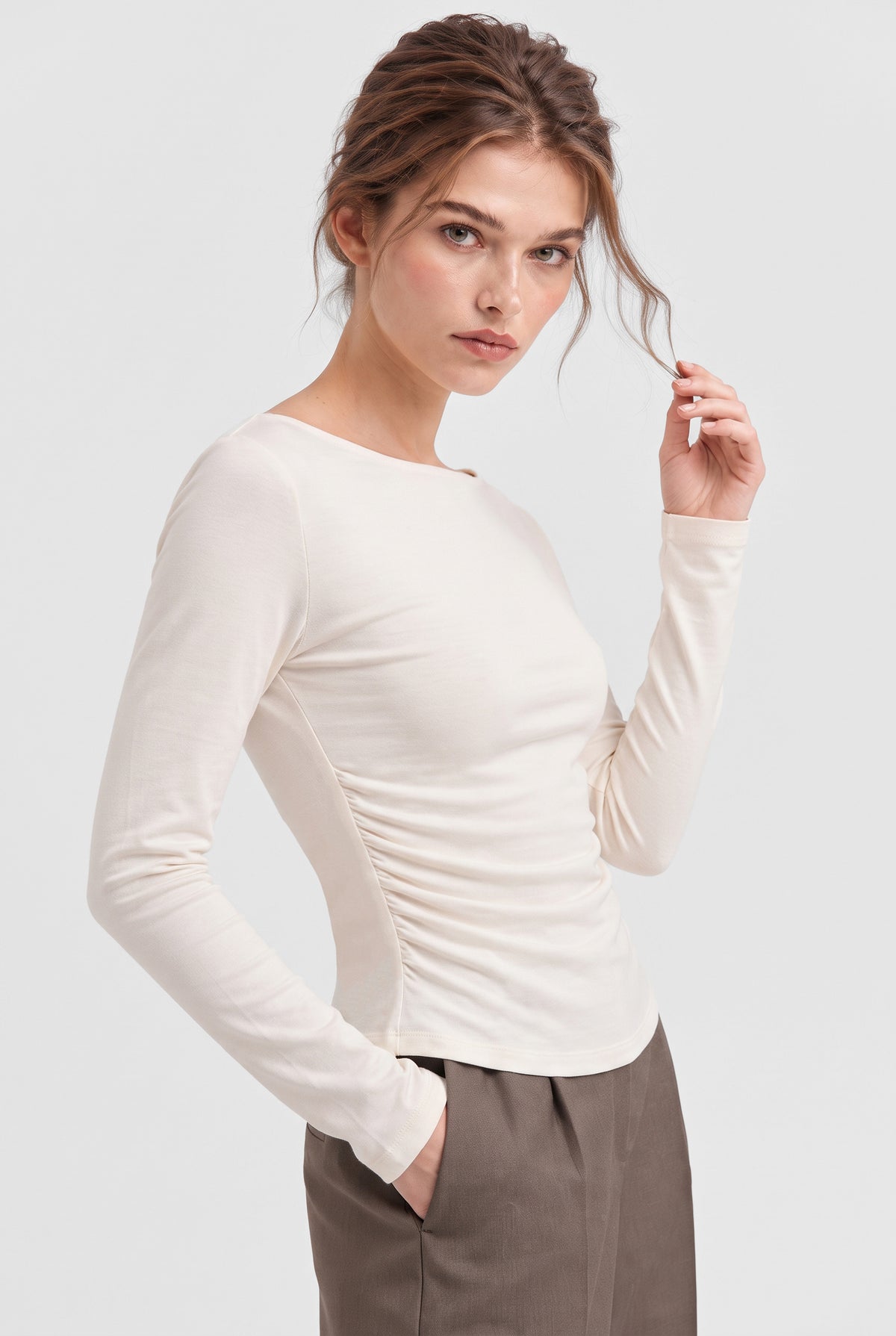 Kadın Beyaz Büzgü Detaylı Uzun Kollu Modal Pamuk Basic Bluz