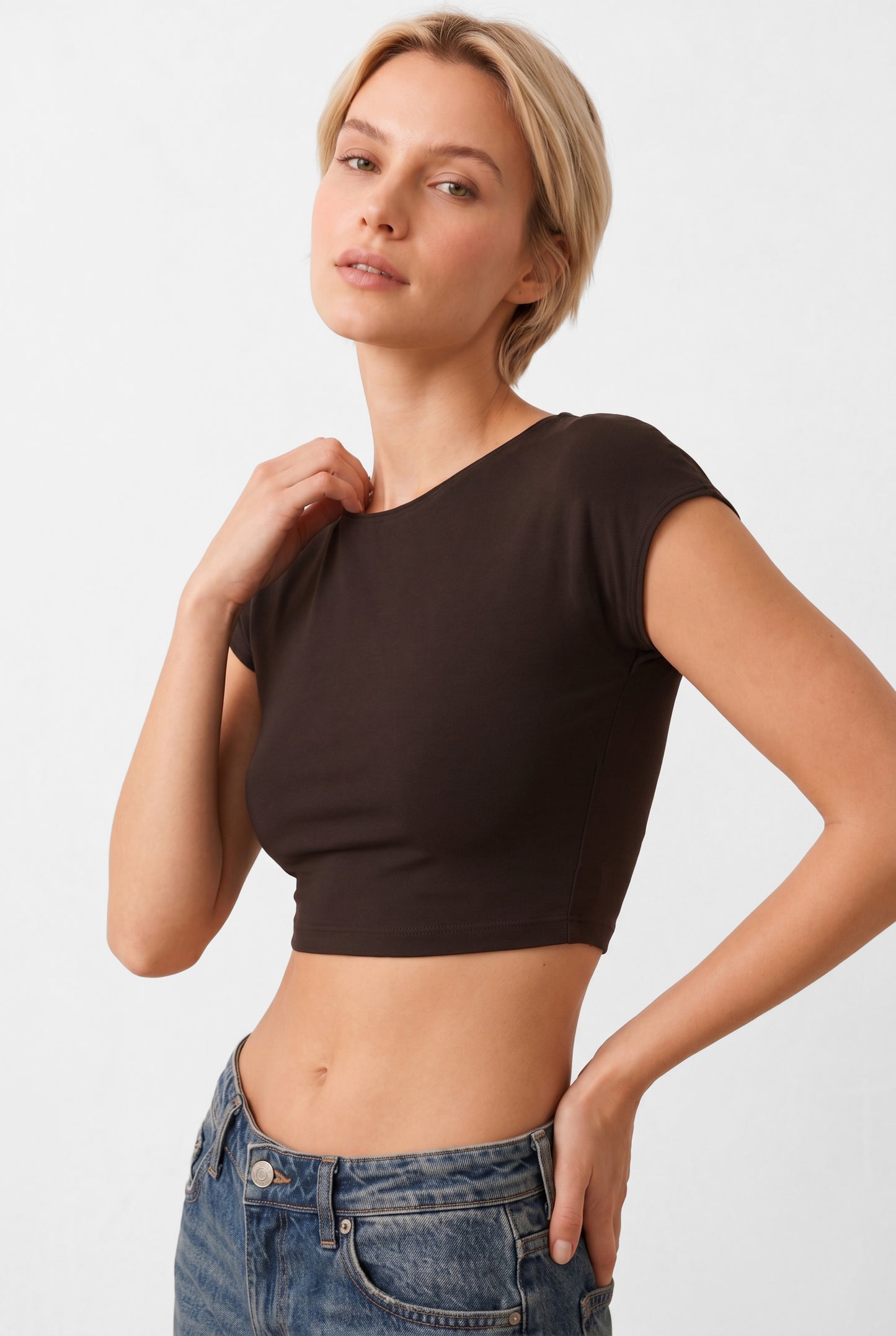 Kadın Kahverengi Kısa Kollu Crop Tişört Bluz