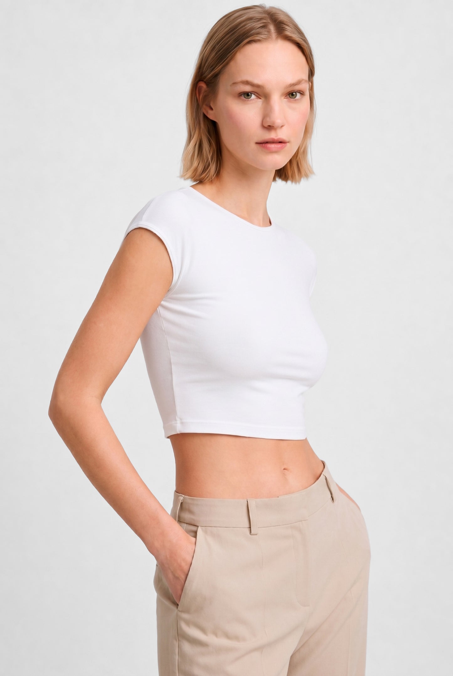 Kadın Beyaz Kısa Kollu Crop Tişört Bluz