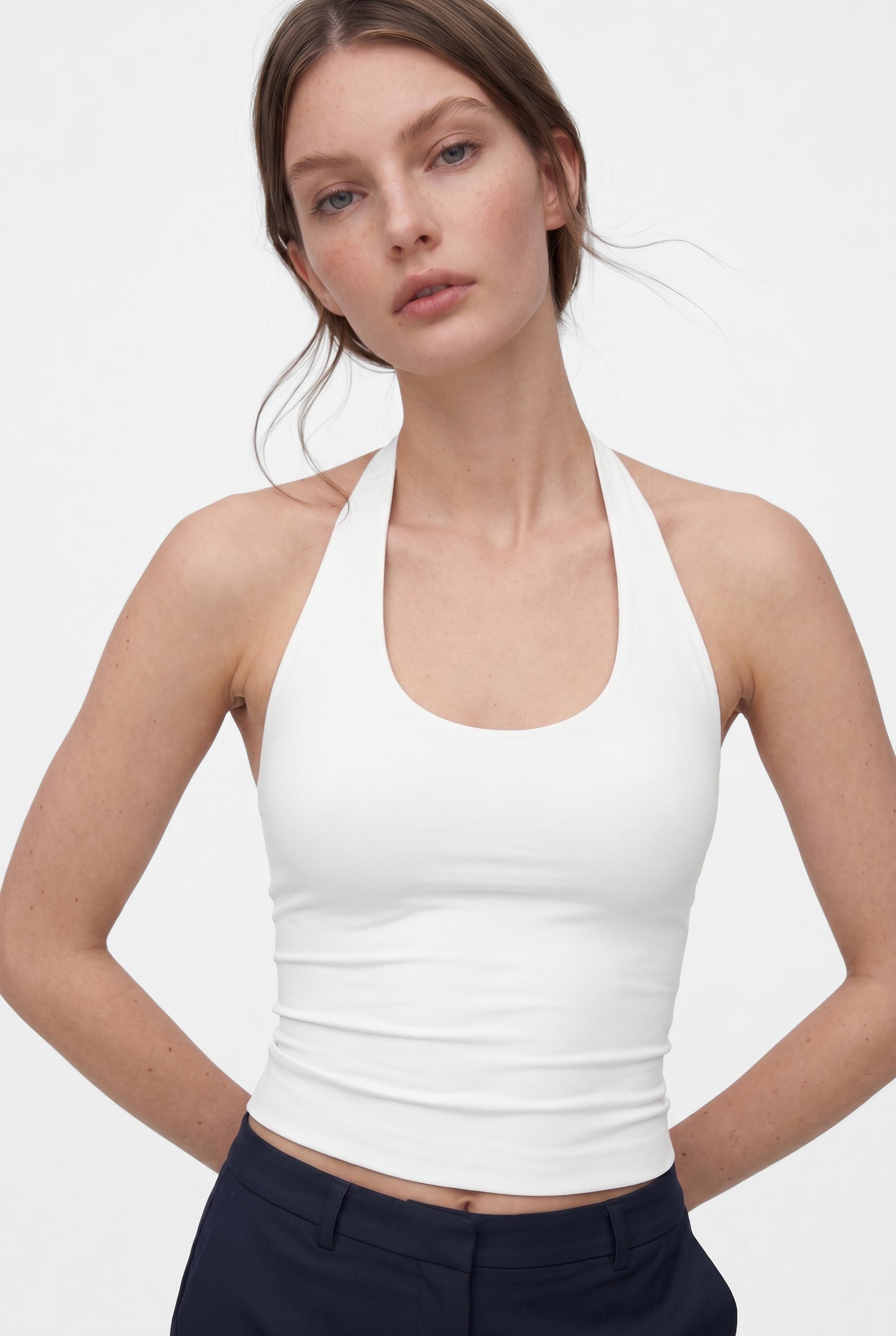 Beyaz Ultra Premium Soft Halter Yaka Top Body